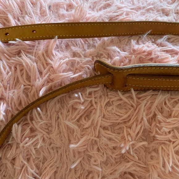 Sold Louis vuitton sologne crossbody bag - Picture 3 of 16